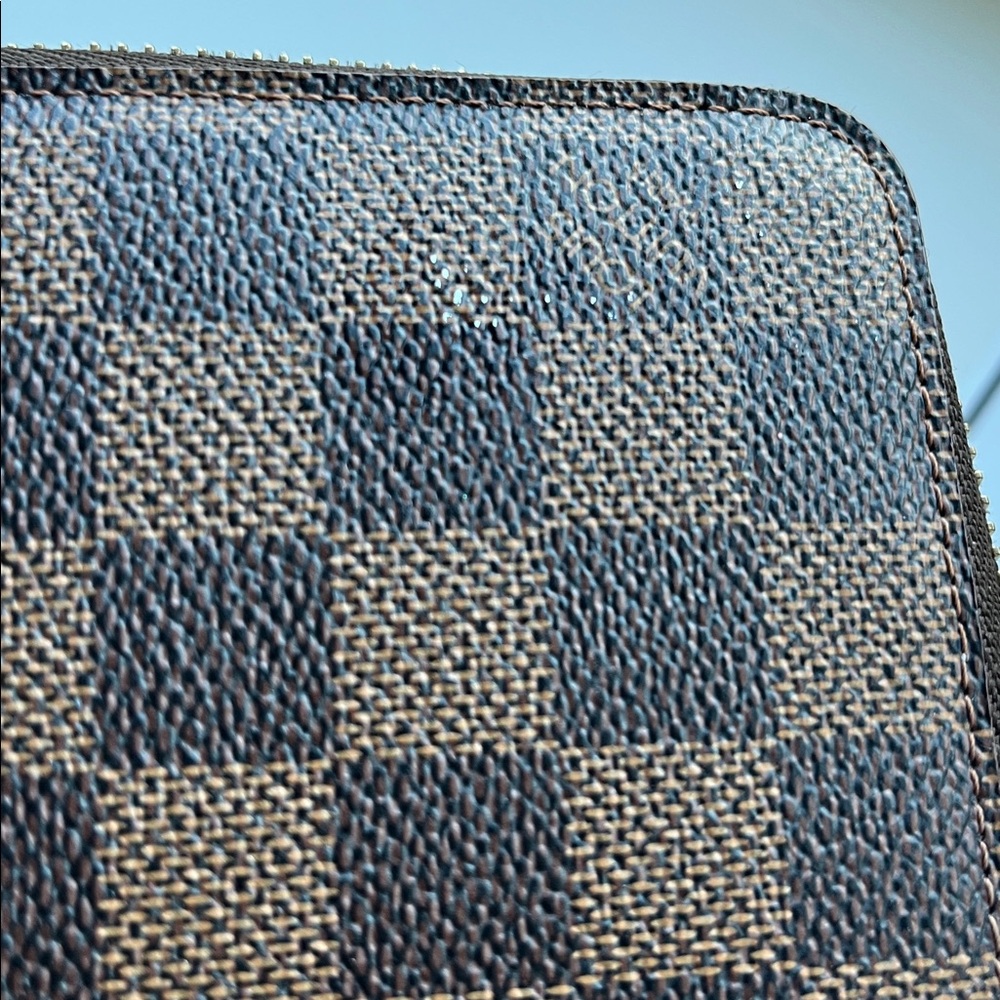Louis Vuitton Illustre Damier Ebene Zippy Wallet - Picture 16 of 16